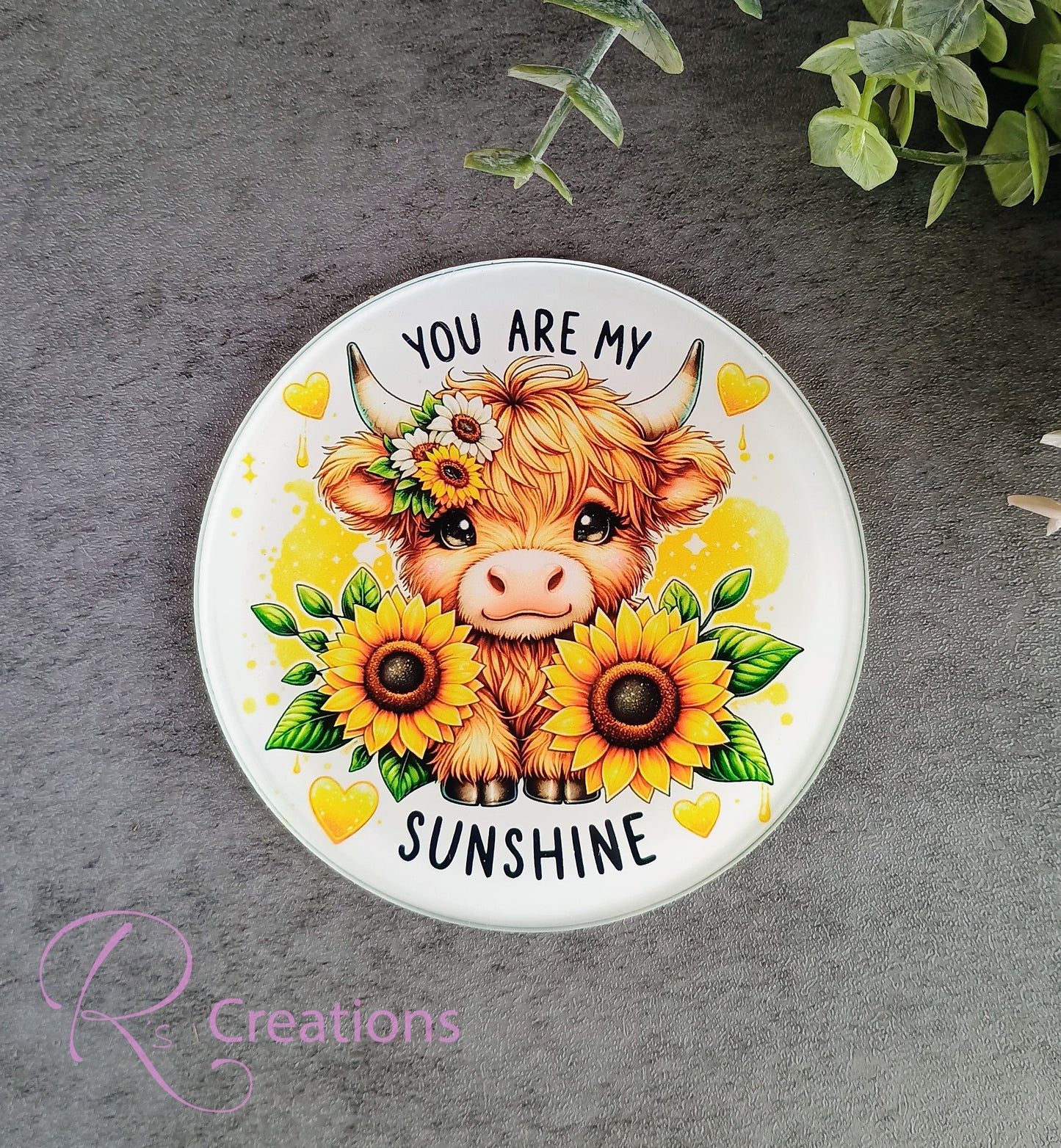 Highland cow and sunflower drinkware set.