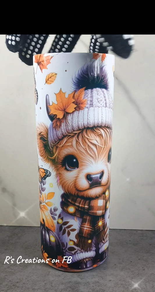 Fall tumbler. Highland cow, butterflies, pumpkins